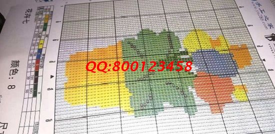 9月2日，拿回家做的手工活，選擇勵(lì)志珠珠繡手工活外發(fā)加工項(xiàng)目的人越來越多，圖為勵(lì)志珠珠繡幾款圖紙實(shí)拍