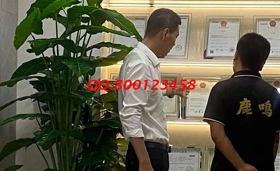 9月5日，實地考察、詳細(xì)了解，這個拿回家做的手工活讓人放心，在家足不出戶做勵志珠珠繡手工能掙錢，圖為手工之家接待考察合作加工客戶剪影