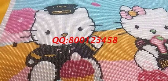 9月22日，居家利用閑散時(shí)間就業(yè)和創(chuàng)業(yè)，手工之家的手工活外發(fā)加工項(xiàng)目讓大家夢(mèng)想成真，圖為勵(lì)志珠珠繡成品細(xì)節(jié)實(shí)拍