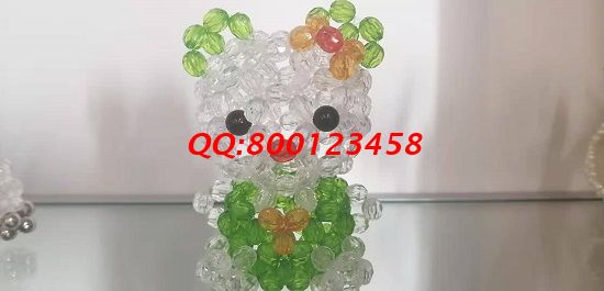 9月26日，想接正規(guī)廠家的手工活，拿回家做的手工活，就選態(tài)度認(rèn)真、重視服務(wù)的好企業(yè)手工之家，圖為勵志珠珠繡串珠成品實(shí)拍