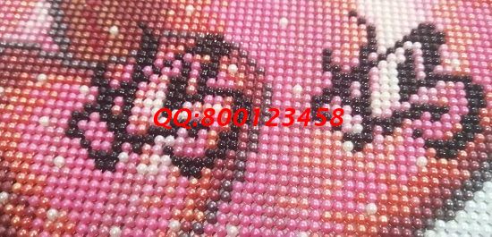 9月27日，可以寄到家做的手工活，足不出戶在家掙錢的好選擇，就選正規(guī)廠家手工之家，圖為勵(lì)志珠珠繡成品細(xì)節(jié)實(shí)拍