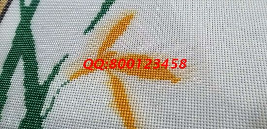 10月2日，想接正規(guī)廠家的手工活，這個可以帶回家做的手工活受到越來越多人的歡迎，手工之家勵志珠珠繡成品細節(jié)實拍