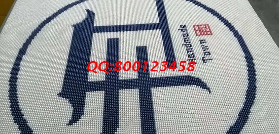 10月22日，正規(guī)手工活外發(fā)加工企業(yè)對加工費結(jié)算都是非常重視的，圖為勵志珠珠繡成品細(xì)節(jié)實拍