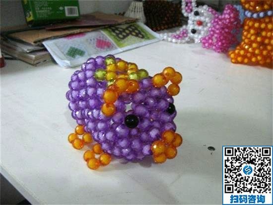 拿回家做的手工活，寶媽做立體串珠手工活，時(shí)尚環(huán)保，時(shí)間自由