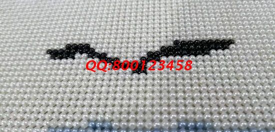 11月25日，想做手工之家的珠繡手工活代理加工項(xiàng)目，這個(gè)可以在家做的手工活很滿意，每次會(huì)領(lǐng)多少加工材料？圖為勵(lì)志珠珠繡成品細(xì)節(jié)實(shí)拍