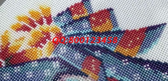 10月26日，想接正規(guī)廠家的手工活，拿回家做的手工活，就選不斷創(chuàng)新的手工之家，圖為勵(lì)志珠珠繡成品細(xì)節(jié)實(shí)拍