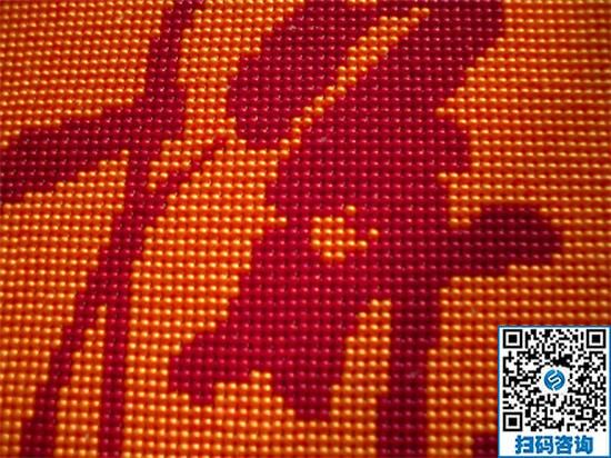 兩個孩子的寶媽，靠做手工活加工實現(xiàn)在家掙錢(圖1)