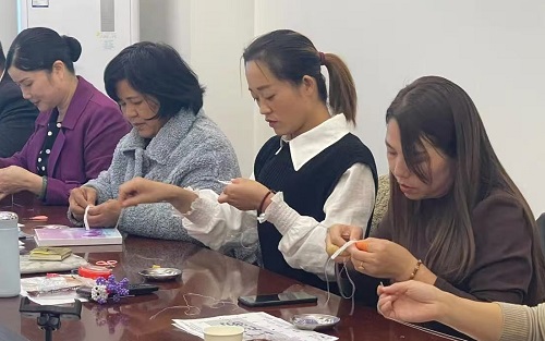 好好學(xué)、好好做，就會(huì)有收獲！ --- ---記手工之家各級(jí)代理技術(shù)培訓(xùn)優(yōu)秀學(xué)員申女士