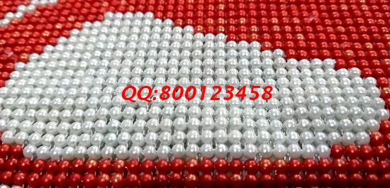 11月4日，想接正規(guī)廠家的手工活，在家做手工活掙錢(qián)，珠繡串珠手工沒(méi)有特殊的要求，適應(yīng)性很廣，圖為勵(lì)志珠珠繡成品細(xì)節(jié)