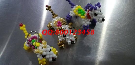 11月9日，手工活加工，可以帶回家做的手工活，長(zhǎng)期穩(wěn)定、安全放心就選手工之家，圖為勵(lì)志珠珠繡串珠小飾品實(shí)拍