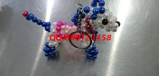 11月9日，手工活加工，可以帶回家做的手工活，長(zhǎng)期穩(wěn)定、安全放心就選手工之家，圖為勵(lì)志珠珠繡串珠小飾品實(shí)拍