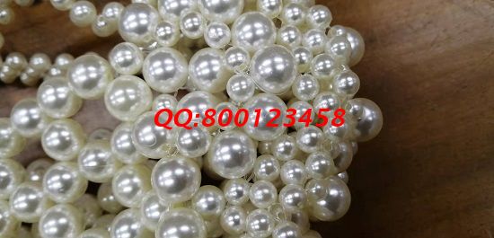 11月14日，可以帶回家做的手工活，這個(gè)拿回家做的手工活長(zhǎng)期穩(wěn)定，可信可靠，圖為勵(lì)志珠珠繡新款珠包成品實(shí)拍