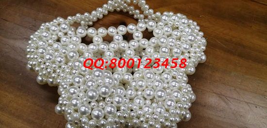 11月14日，可以帶回家做的手工活，這個(gè)拿回家做的手工活長(zhǎng)期穩(wěn)定，可信可靠，圖為勵(lì)志珠珠繡新款珠包成品實(shí)拍