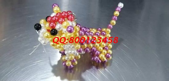 11月20日，想接正規(guī)廠家的手工活，拿回家做的手工活，大家選擇這里的珠繡手工，圖為勵志珠珠繡串珠（小飾品）產(chǎn)品實(shí)拍