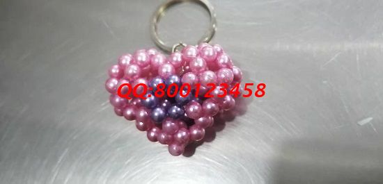 11月22日，想接正規(guī)廠家的手工活，可以寄到家做的手工活，就選有多種優(yōu)勢的手工之家，圖為勵志珠珠繡串珠（小飾品）成品實拍