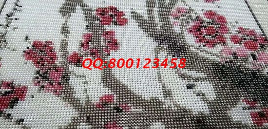 12月3日，可以寄到家做的手工活，手工之家的珠繡串珠手工活外發(fā)加工項目是居家做手工活掙錢的好選擇，圖為勵志珠珠繡成品細節(jié)實拍(圖1)