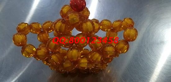 12月8日，拿回家做的手工活，手工活外發(fā)加工項目就選負責任的手工之家，圖為勵志珠珠繡串珠產品實拍(圖2)