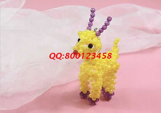 12月26日，在家做手工活掙錢，可以寄到家做的手工活，正規(guī)手工活外發(fā)加工項(xiàng)目，手工之家企業(yè)好、服務(wù)好，圖為勵(lì)志珠珠繡串珠成品實(shí)拍(圖1)