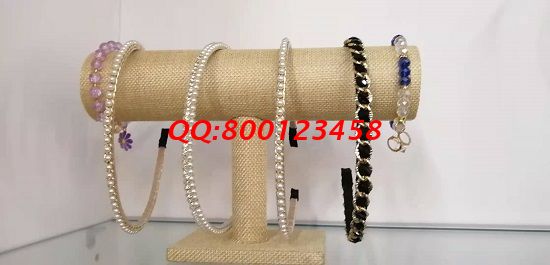 1月26日，手工活外發(fā)回收，可以帶回家做的手工活，很多人在家做手工之家的珠繡串珠手工活，圖為勵(lì)志珠珠繡串珠成品新品（發(fā)卡系列）實(shí)拍