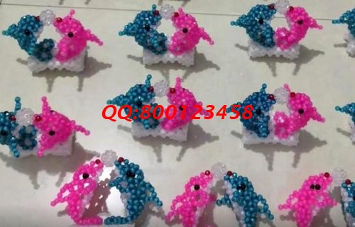 2月8日，手工活兼職，手工活接單，可以寄到家做的手工活選手工之家的珠繡串珠手工，圖為勵(lì)志珠珠繡串珠產(chǎn)品實(shí)拍