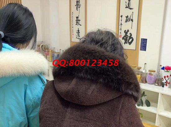 2月18日，家庭手工加工活回收，可以拿回家做的手工，來手工之家手工活接單平臺，圖為手工之家接待加工客戶現(xiàn)場考察合作剪影