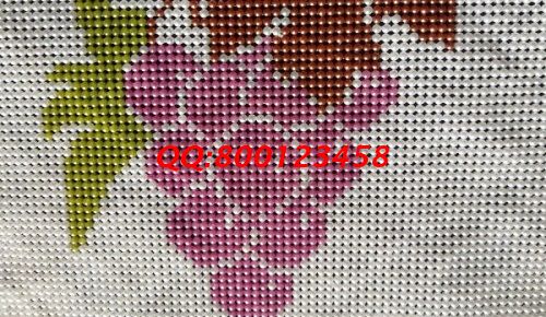 2月23日，可以寄到家的手工活，帶回家做的手工活兼職，這家外發(fā)加工接單平臺(tái)靠譜可信，圖為勵(lì)志珠珠繡（小幅）成品細(xì)節(jié)實(shí)拍