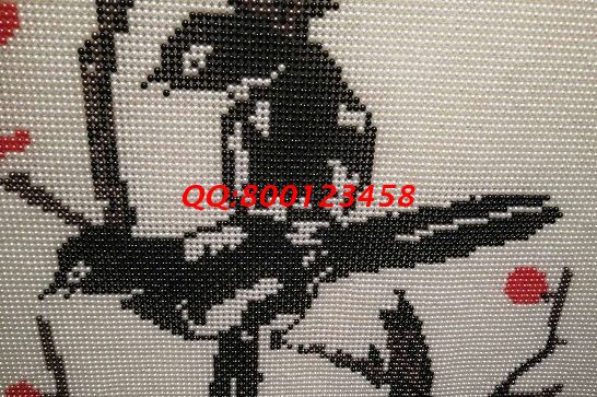 3月4日，想找手工活外發(fā)加工，把手工活拿回來做，選擇手工之家，就要行動、就要好好做，圖為勵志珠珠繡成品細(xì)節(jié)實拍