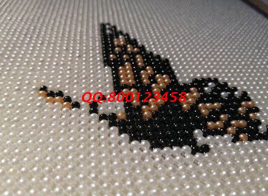 3月4日，想找手工活外發(fā)加工，把手工活拿回來做，選擇手工之家，就要行動、就要好好做，圖為勵志珠珠繡成品細(xì)節(jié)實拍