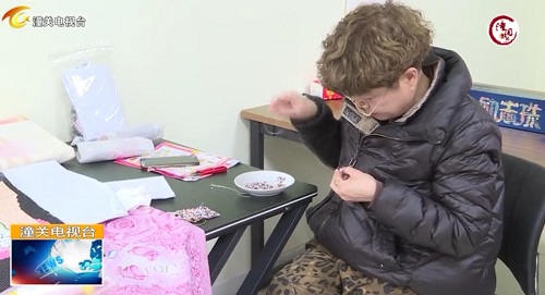 用心去種，才能成就一棵能擋雨納涼的大樹 --- --- 手工之家植樹節(jié)有感