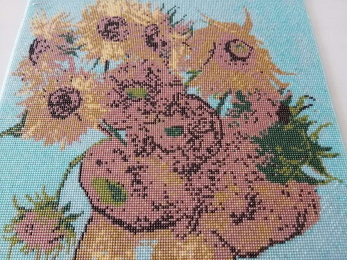 3月15日，拿回家做的手工活，真心想做手工活掙錢，選十多年的手工之家，圖為勵(lì)志珠珠繡成品細(xì)節(jié)實(shí)拍