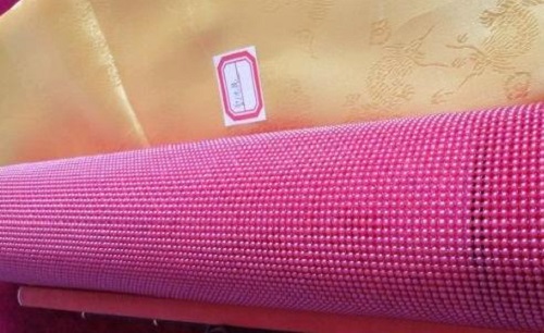 3月19日，拿回家做的手工活，在家做手工活掙錢(qián)，手工之家的珠繡串珠材料包里都有什么？圖為勵(lì)志珠珠繡串珠成品手工剪影