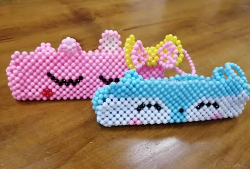 3月26日，在家做手工活掙錢，手工活拿回家做，選擇珠繡串珠，手工之家會(huì)一直給予支持，圖為勵(lì)志珠珠繡串珠手工產(chǎn)品剪影