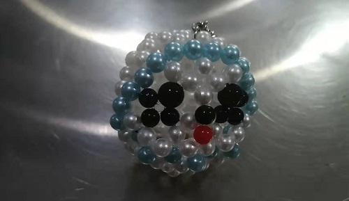 4月22日，想接正規(guī)廠家的手工活，大家在家找手工活做，手工之家珠繡串珠外發(fā)手工活為什么很適合在家做，圖為勵(lì)志珠珠繡串珠手工產(chǎn)品剪影(圖5)