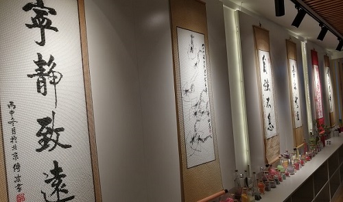 5月3日，手工活接單平臺，手工兼職招聘帶回家做，珠繡產(chǎn)品讓手工之家和加工人員更好共贏，圖為勵志珠珠繡手工產(chǎn)品剪影