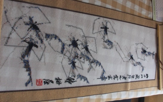 5月7日，找附近手工活拿回家做，手工外包發(fā)布平臺(tái)，手工之家的珠繡串珠手工技能培訓(xùn)是成體系的，圖為勵(lì)志珠珠繡串珠手工產(chǎn)品剪影