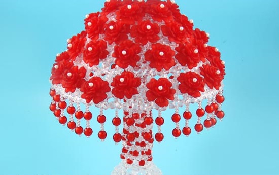 5月24日，可以在家做的手工活，可靠的手工活外發(fā)，做手工之家的珠繡手工活，收入怎么樣？圖為勵志珠珠繡串珠手工產品剪影