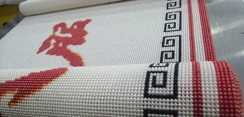 6月4日，拿回家做的手工活，在家兼職手工活，手工之家的珠繡串珠手工相互促進(jìn)、良性發(fā)展，圖為勵(lì)志珠珠繡手工產(chǎn)品剪影