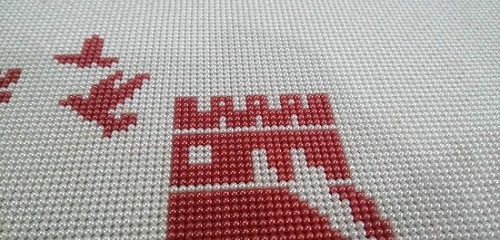 6月4日，拿回家做的手工活，在家兼職手工活，手工之家的珠繡串珠手工相互促進(jìn)、良性發(fā)展，圖為勵(lì)志珠珠繡手工產(chǎn)品剪影