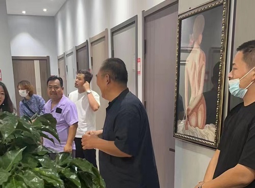 交流研討，在產(chǎn)業(yè)化、市場化、品牌化道路上前行 --- ---記2022邯鄲“青創(chuàng)營”走進(jìn)大名府(圖6)