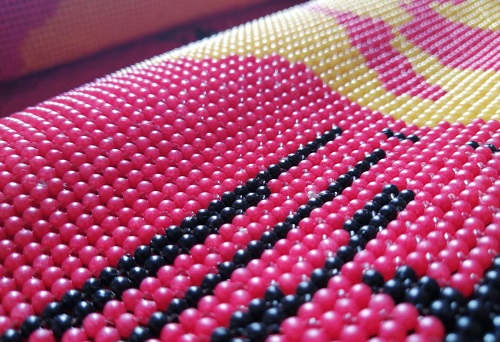 7月14日，可靠的手工活外發(fā)，拿回家做的手工活大批，非遺珠繡手工事業(yè)與手工之家企業(yè)是相輔相成的，圖為勵志珠珠繡手工產品剪影