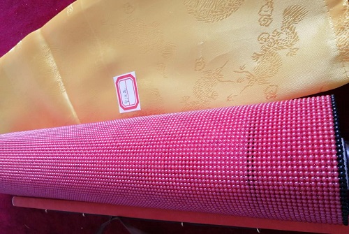 7月14日，可靠的手工活外發(fā)，拿回家做的手工活大批，非遺珠繡手工事業(yè)與手工之家企業(yè)是相輔相成的，圖為勵志珠珠繡手工產品剪影