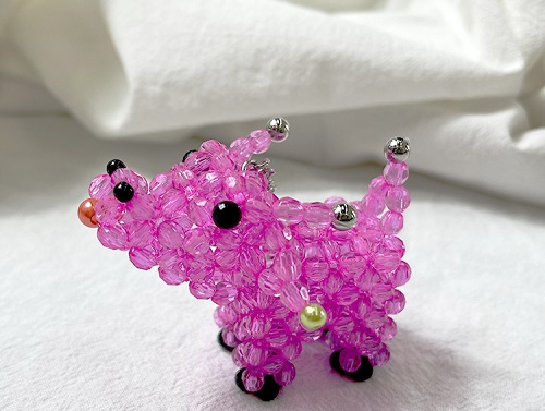 這份珠繡串珠加工手工活常年滿足手工愛(ài)好者的需求(圖1)