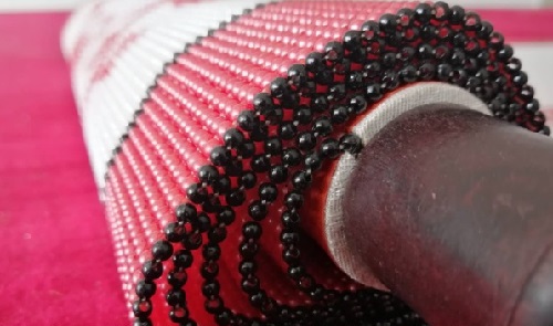 8月10日，正規(guī)手工活平臺，正規(guī)手工活大批量外發(fā)加工，要找好驗收、加工費結(jié)算好的手工之家，圖為勵志珠珠繡手工產(chǎn)品細節(jié)剪影