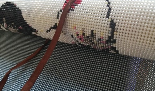 在家做外發(fā)珠繡手工活需要自己銷售產(chǎn)品嗎？(圖1)