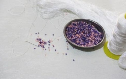 9月3日，想接正規(guī)廠家的手工活，在家做的手工活，手工之家的手工理念是非遺傳統(tǒng)手工珠繡的傳承，圖為勵(lì)志珠珠繡串珠手工材料剪影