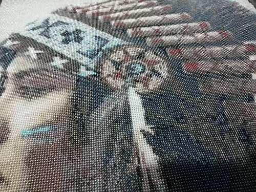 9月19日，手工外包發(fā)布平臺，農(nóng)村手工活加工項目，想在手工之家做手工活掙錢，大家就要動起來，圖為勵志珠珠繡手工產(chǎn)品細節(jié)剪影