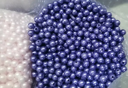 9月24日，想接正規(guī)廠家的手工活，手工活外發(fā)加工項目，大家信任和支持手工之家，企業(yè)、手工、服務都受歡迎，圖為勵志珠珠繡一款繡珠材料剪影