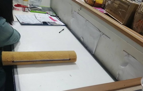 10月7日，寄到家做的手工活，正規(guī)手工活外發(fā)加工項目，在手工之家，質(zhì)量和收入是成正比的，圖為勵志珠珠繡手工成品倉庫驗貨拆除包裝剪影