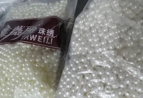 10月8日，純手工活外發(fā)加工項(xiàng)目，在家做手工活掙錢(qián)，通過(guò)珠繡串珠手工，手工之家讓很多人居家就業(yè)創(chuàng)業(yè)，圖為勵(lì)志珠珠繡串珠手工材料剪影