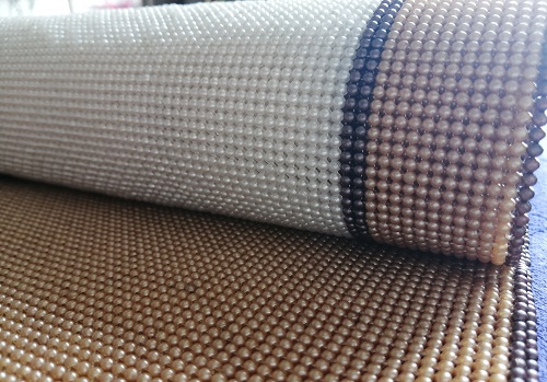 10月21日，純手工創(chuàng)業(yè)項(xiàng)目，正規(guī)可靠的在家手工項(xiàng)目，手工之家的加工人員有推薦，圖為勵(lì)志珠珠繡串珠手工產(chǎn)品剪影